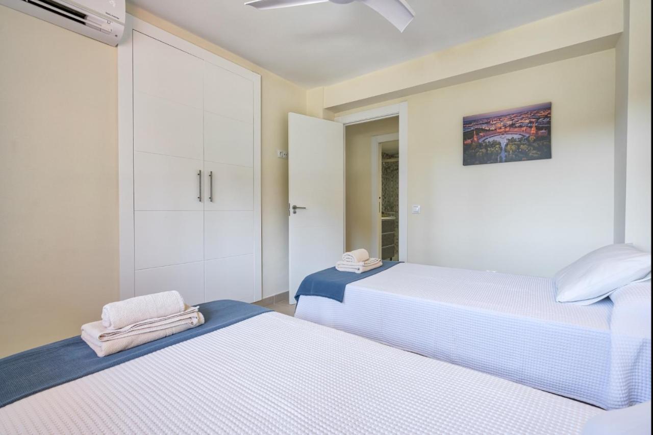 Sur Suites Alhambra ฟูเอนฮิโรลา ภายนอก รูปภาพ
